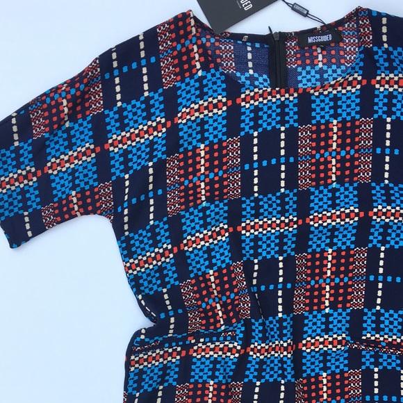 MISSGUIDED CHECKERED SHORT SLEEVED DRESS - Picture 4 of 8